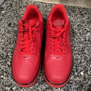 Red Nike Air Force 1